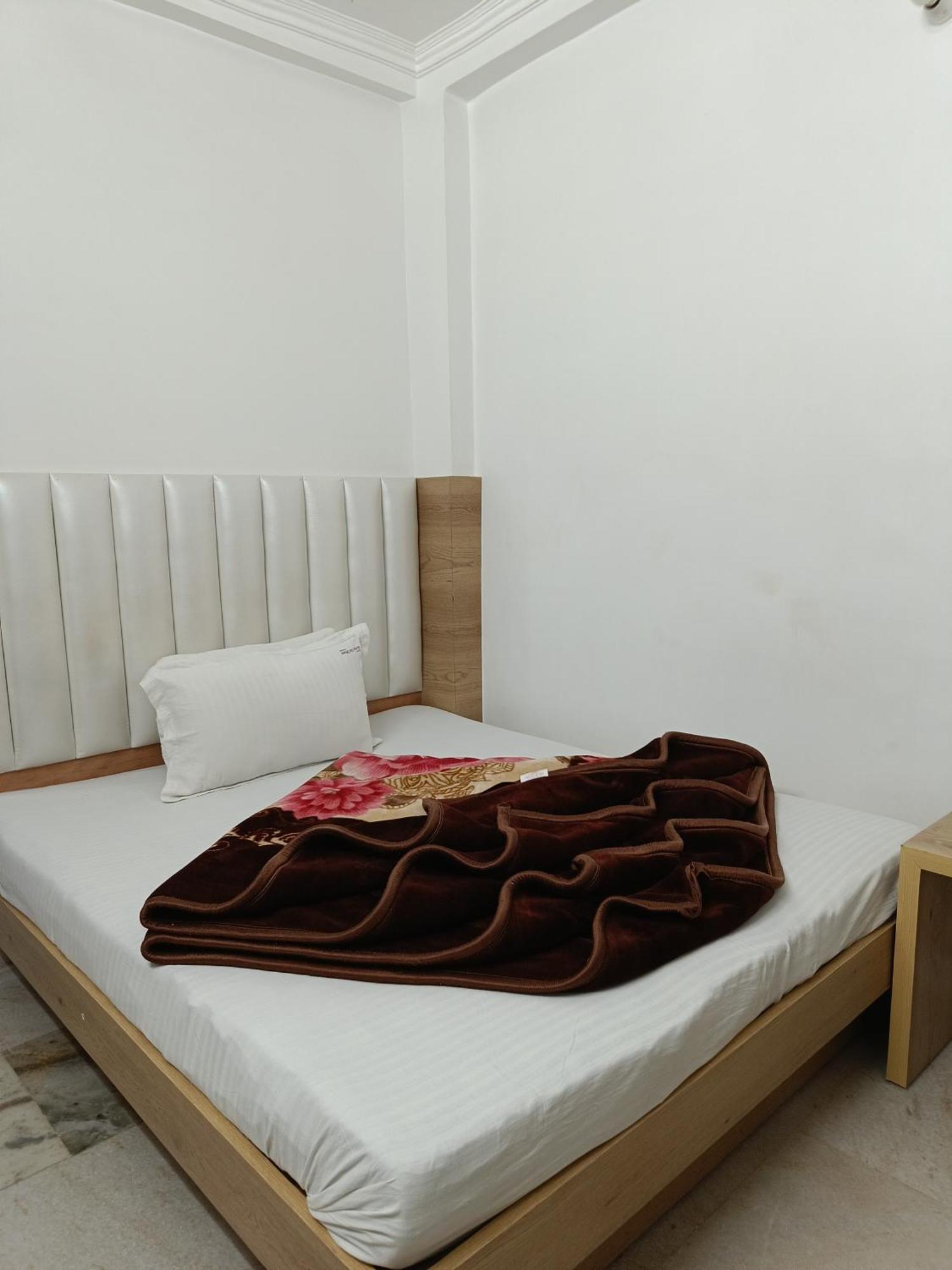 Hotel A10 New Delhi Exterior photo